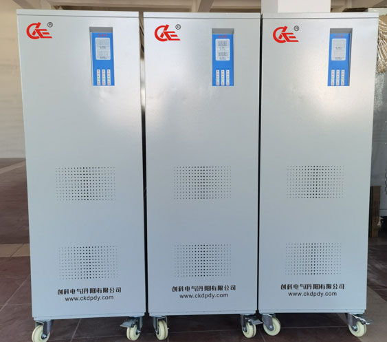 SBW.GS系列 10KVA-100KVA穩(wěn)壓變壓一體機(jī)