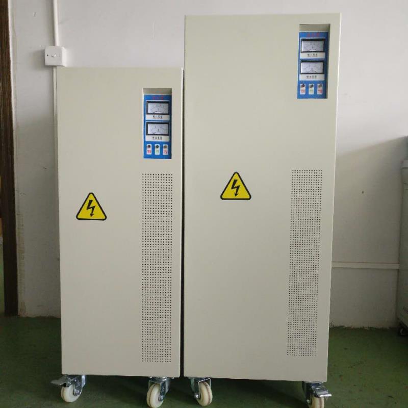 SBW.GS系列 10KVA-100KVA穩(wěn)壓變壓一體機(jī)